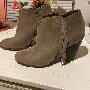 Grey/Tan Fringe Booties (9.5)